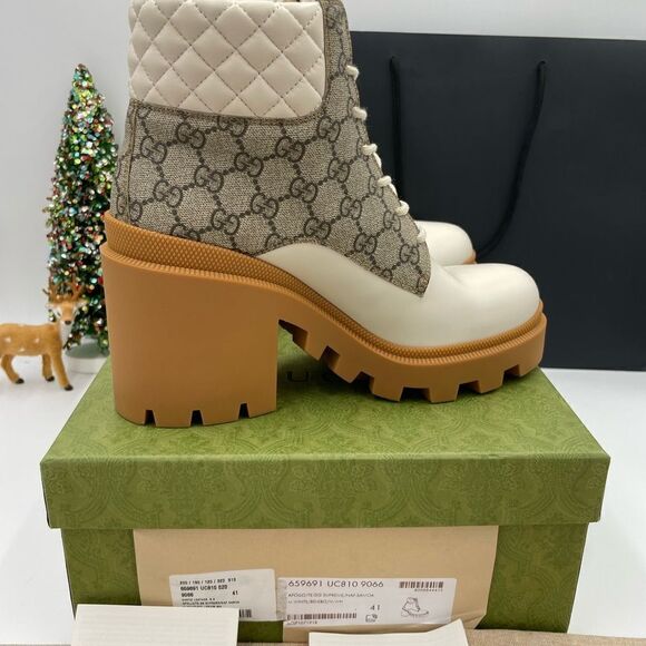Women’s Gucci, GG Supreme quilted leather combat boots size 41 made in Italy - Picture 3 of 7